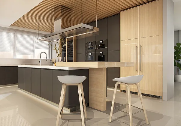 Cuisine moderne avec îlot central, tabourets et plafonnier en lattes de bois à Croissy-sur-Seine dans les Yvelines 78